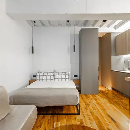 La Parisienne Apartment *