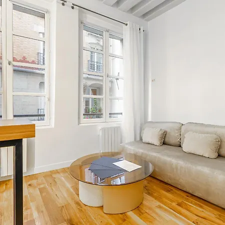 La Parisienne Apartment *